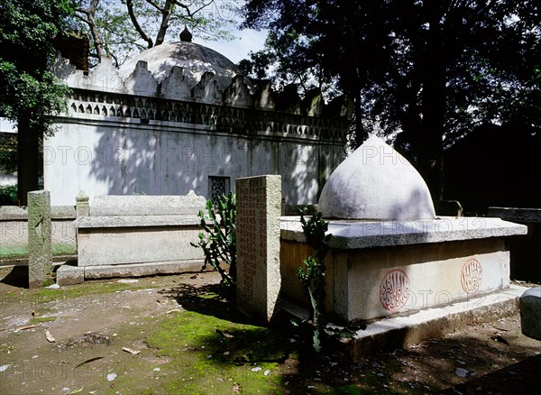 The Huaisheng (Remember the Sage) mosque