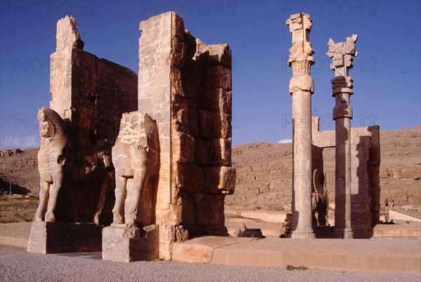 Doorway to the Hall of a Hundred Columns