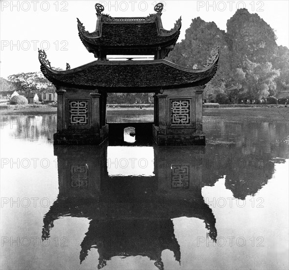 View of the detached "floating" belfry of the Thien Phuc temple