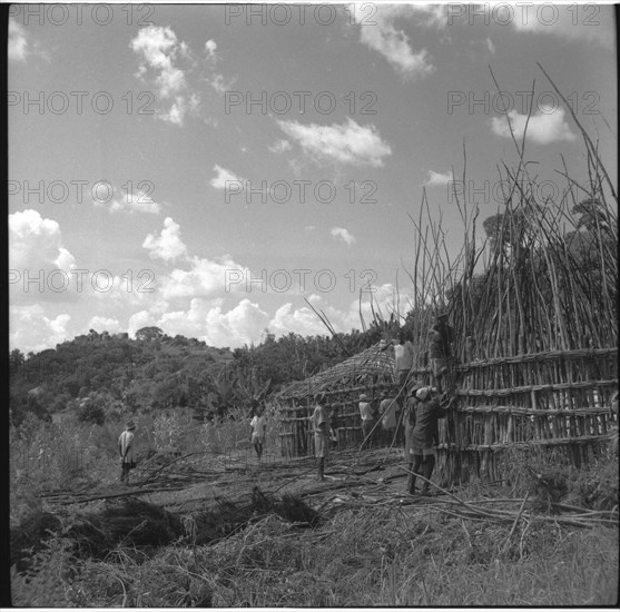 Erecting roof