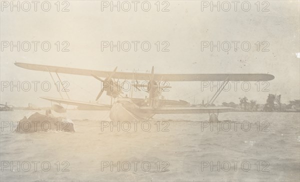 Flying boat called Singapore in Lagos harbour