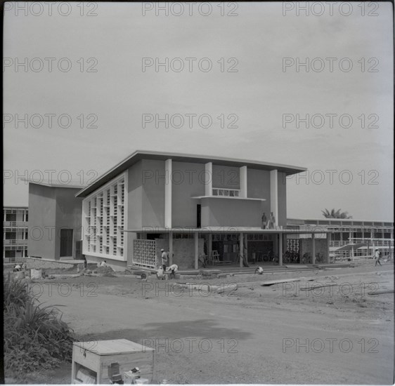 Ibadan, University College, theatre, outside