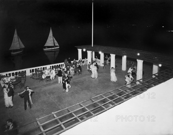 Nighttime Dancing In Bermuda