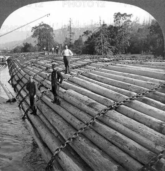 Log Rafts In Oregon