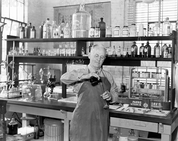 Chemist Working In A  Lab