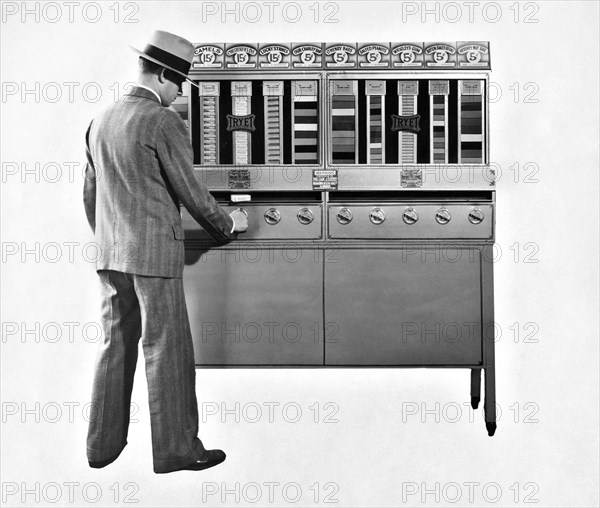 Cigarettes Vending Machine