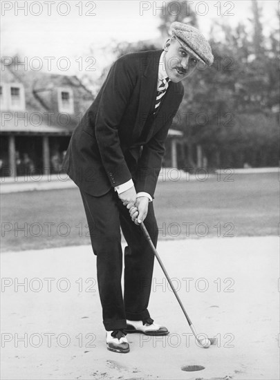 Society Golfing In Palm Beach