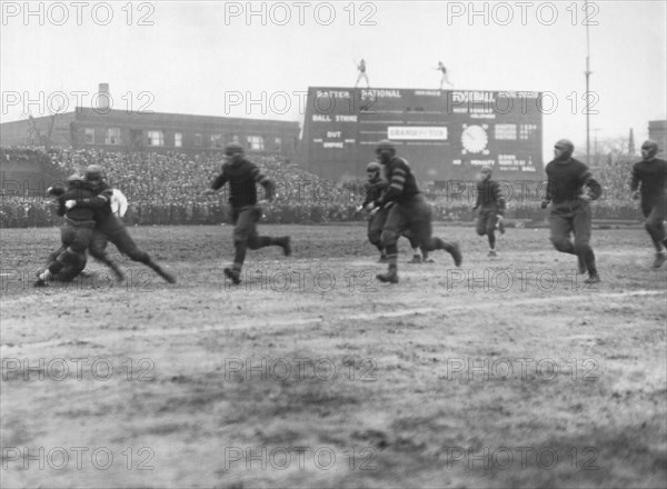 Red Grange’s First Pro Game