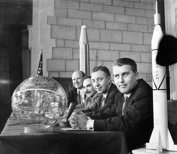 Explorer Space Scientists