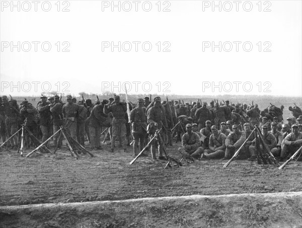 Chinese Army Troops