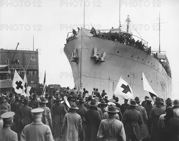 332nd Infantry Arrives Home