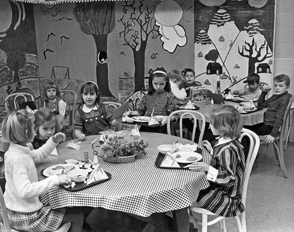 School Children Build Cafe