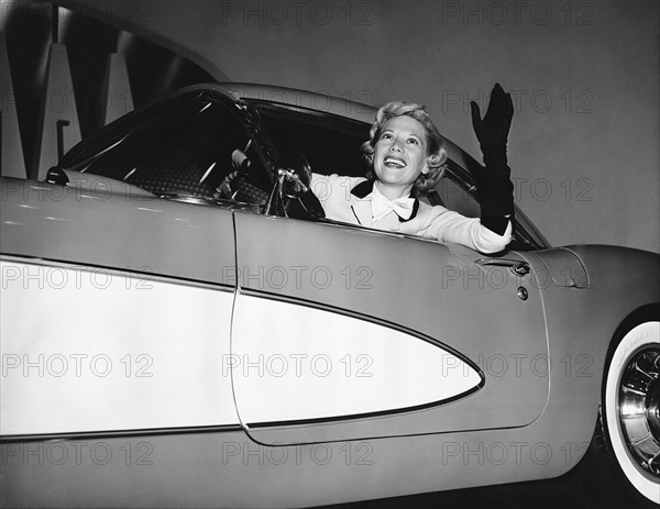 Dinah Shore In A Corvette