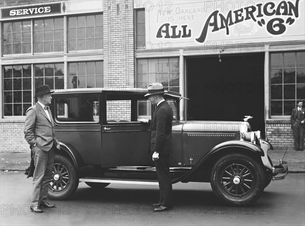 New Oakland Automobile