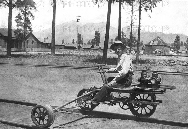 Railroad Outrigger Bike