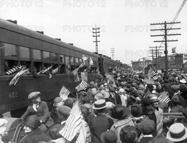 Crowds Cheer NY Train Service