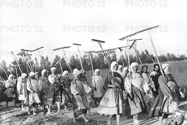 Russian Women Go To The Fields