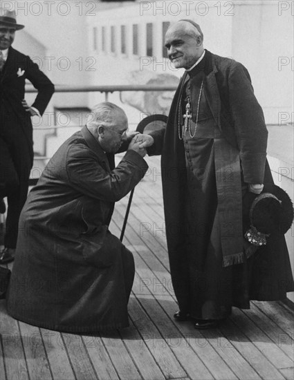 Kissing Hand Of Cardinal