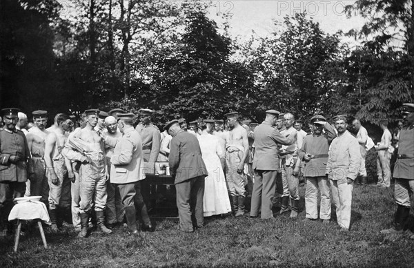 Soldiers Being Inoculated