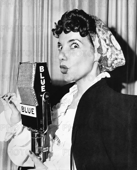 Singer Carmen Miranda