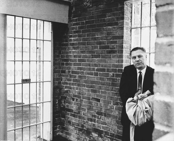 Hoffa Enters Federal Prison