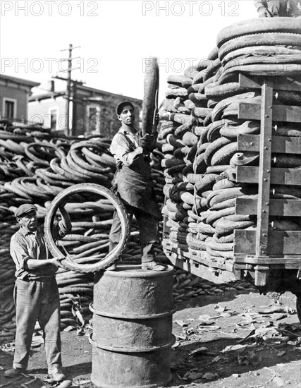 World's Largest Tire Pile