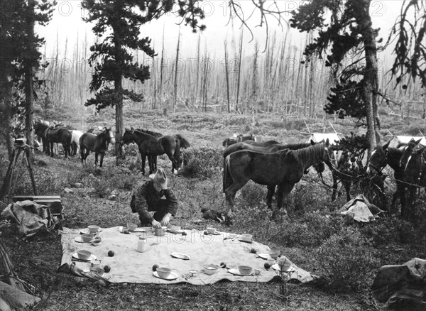 Tourist Horseback Camp Lunch