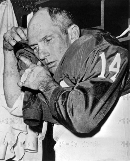 Quarterback Y.A. Tittle