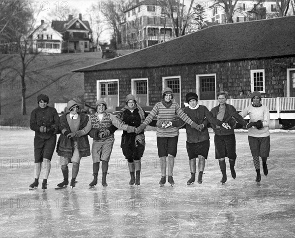 Smith Girls Skate On Paradise Pond