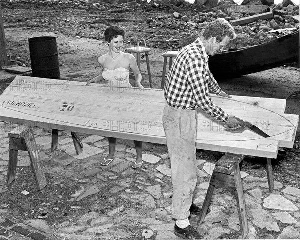 Making A Surfboard