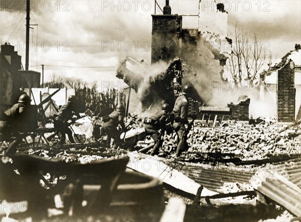 Japanese Troops In Chapei