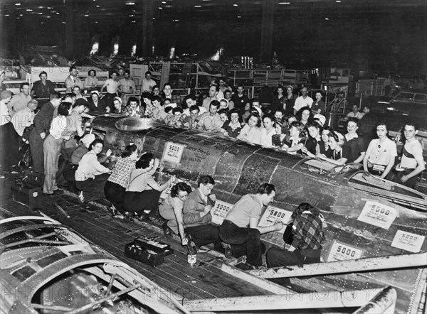 Workers Sign 5,000th B-17