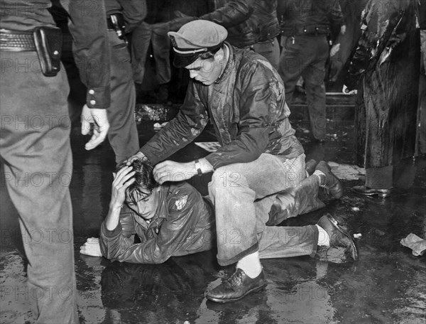 War Veterans Picket MGM Studio