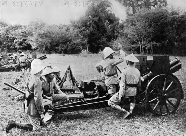 French Cannoniers In Indochina