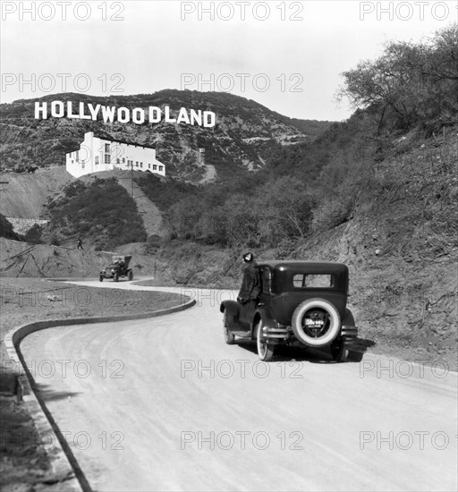 Hollywoodland