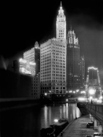 Wrigley And Tribune Buildings