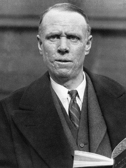 Author Sinclair Lewis