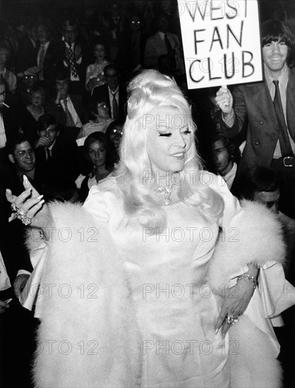 Mae West At Premiere