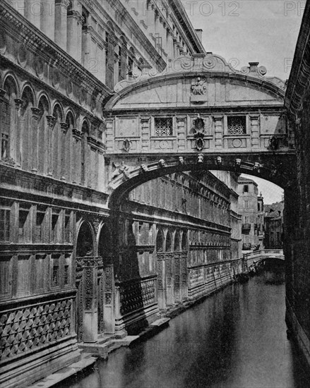 Bridge of sighs in venice