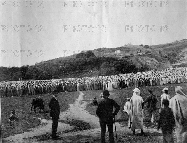 arab pilgrims on the way to mecca