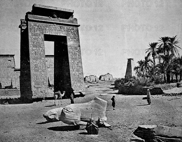 Ruins of karnak in thebes, egypt