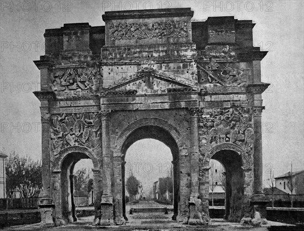 Triumphal arch of orange, unesco