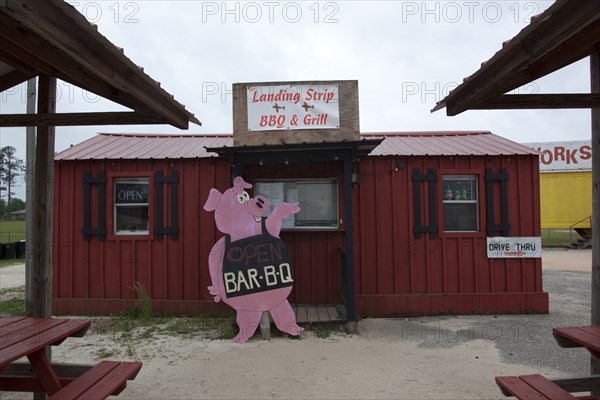 Bar-b-que place near Monroeville, Alabama 2010