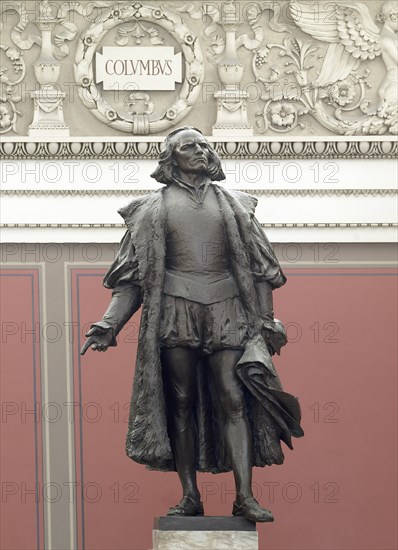 Bronze Sculpture of Christopher Columbus 2010