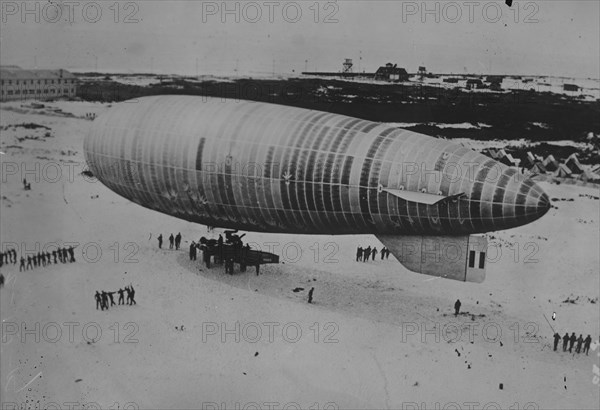 Navy dirigible