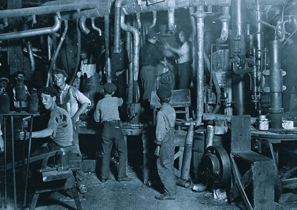 9 P.M. in an Indiana Glass Works 1908