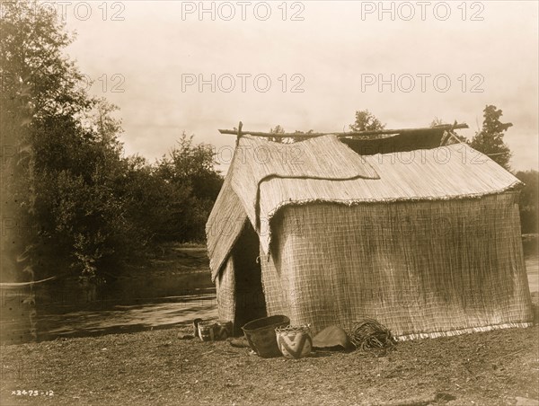 A mat house, Skokomish 1913