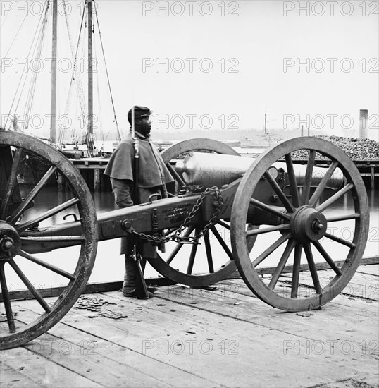 African American soldier Guards Artillery in the Civil War 1862