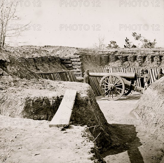 Aiken's Landing, Virginia (vicinity). Fort Brady on the James River, manned by Company C, 1st Conn. Heavy Artillery. (Battery ready for action) 1864