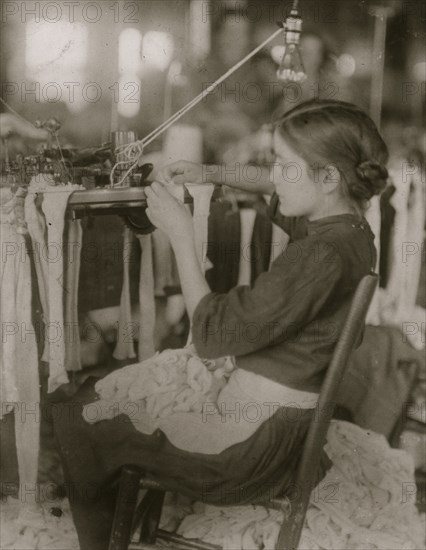 Workers in the Cherokee Hosiery Mill, Rome, Ga.  The youngest are turners and loopers.  1913